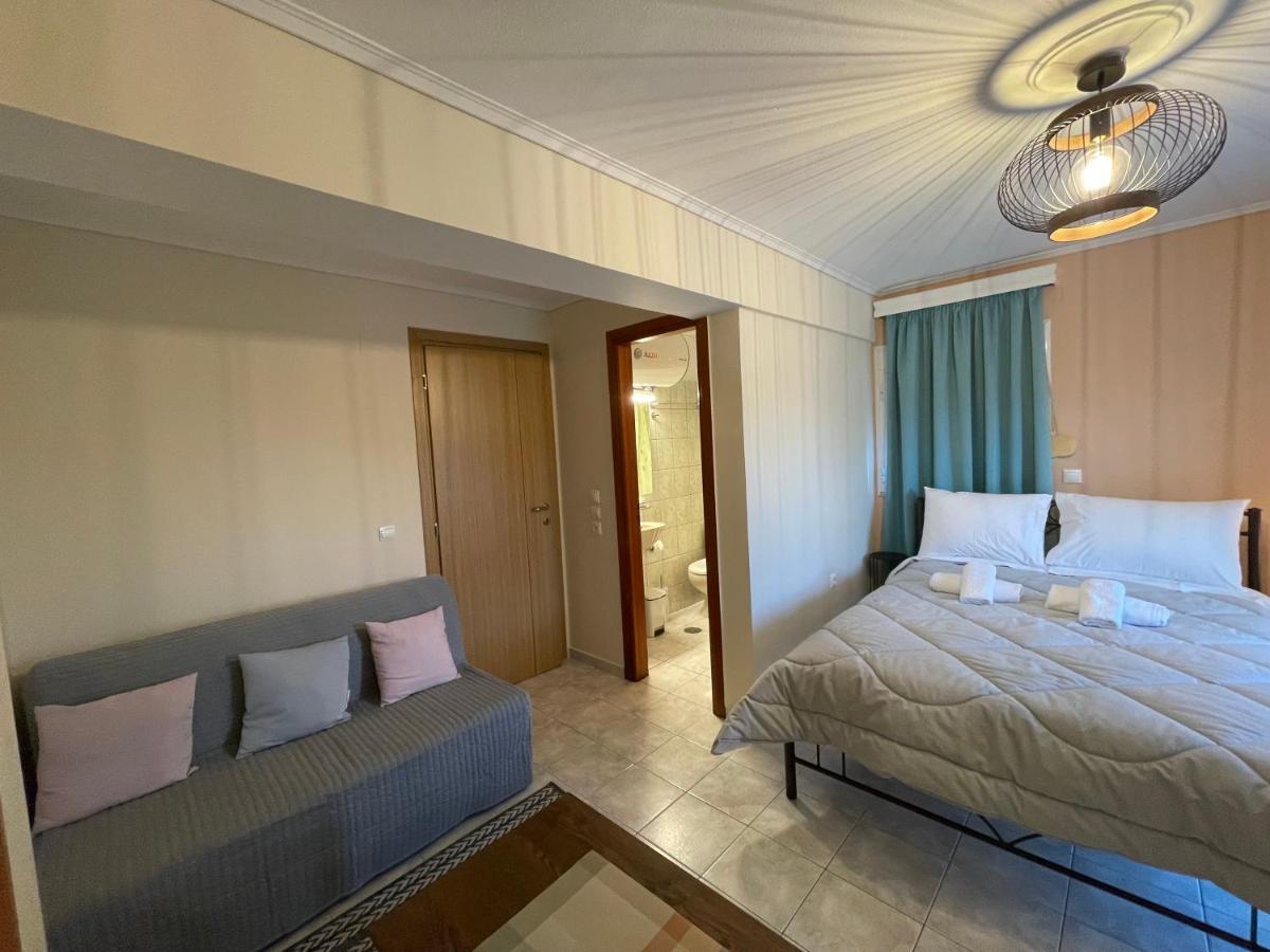 Flo'S Apartments Missolonghi Экстерьер фото