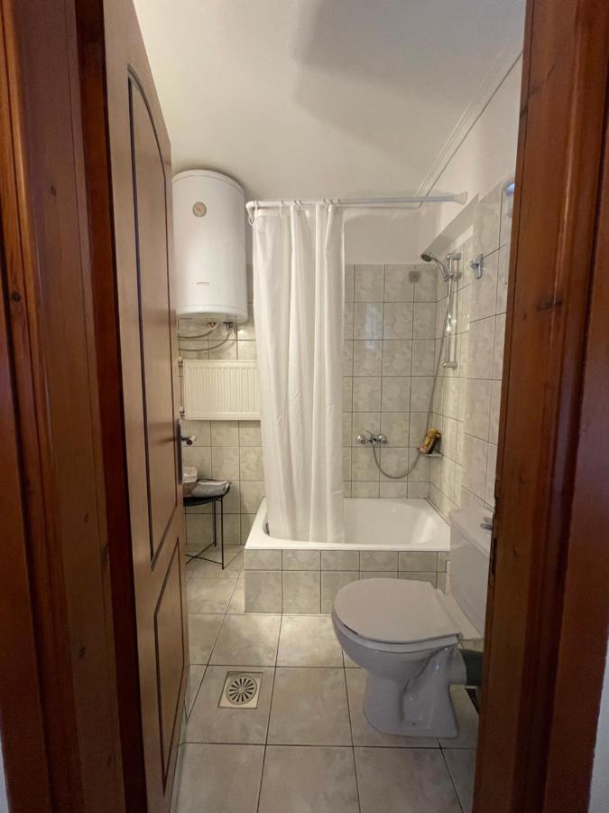 Flo'S Apartments Missolonghi Экстерьер фото